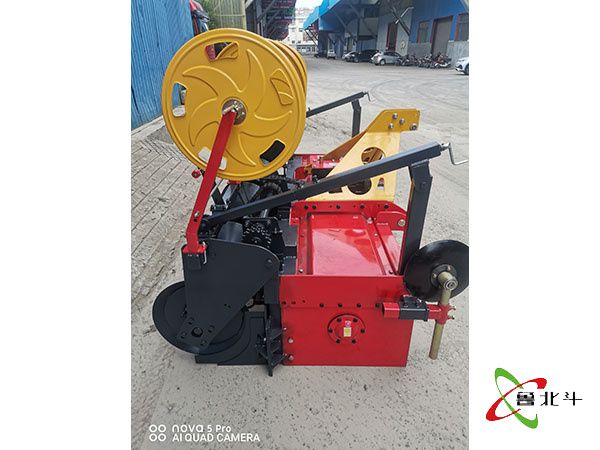 220型3壟胡蘿卜.白蘿卜起壟播種機(jī)